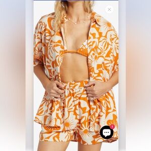 Billabong women’s on vacation camp shirt + short set